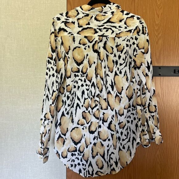 EQUIPMENT SILK ANIMAL PRINT BLOUSE - Picture 4 of 5